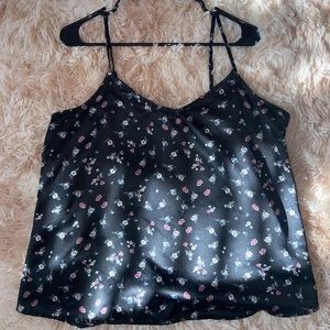 Black Sleeveless Women’s Top Large
